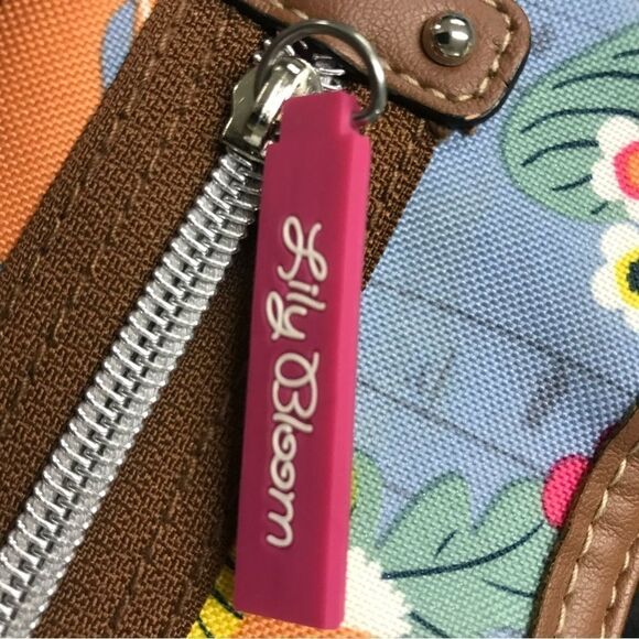 Lily Bloom Crossbody Bag - Picture 11 of 12